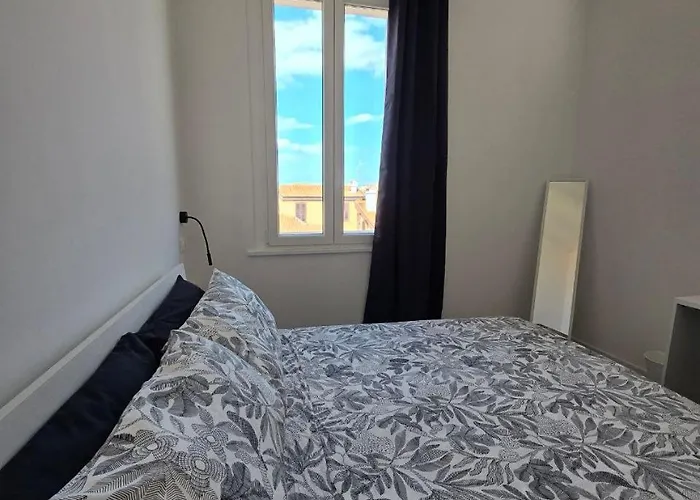 Danito 5 Matrimoniale Vista Mare Zona Centro 3*