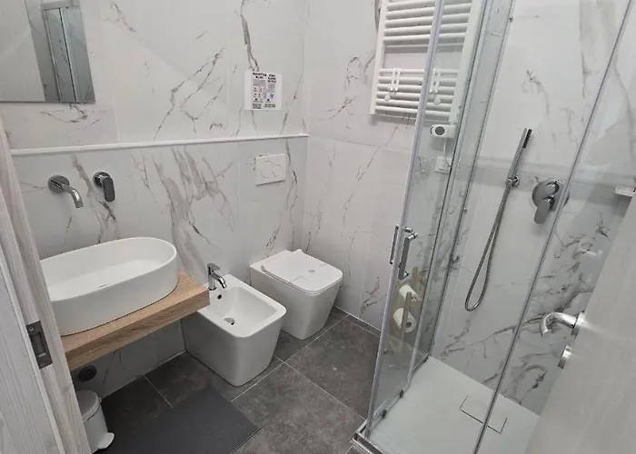 Danito 5 Matrimoniale Vista Mare Zona Centro Affittacamere 3*